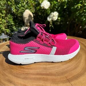 SKECHERS Women's Size 6 GOrun HORIZON Athletic Running Walking Sneaker Pink